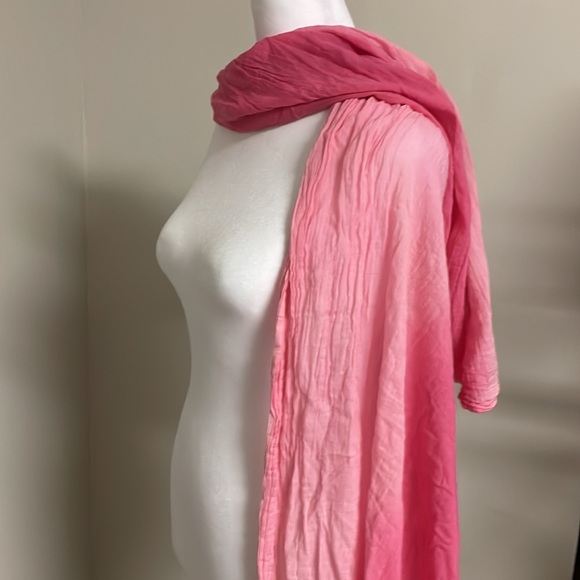 Beautiful Rose Scarf Wrap - Picture 8 of 9